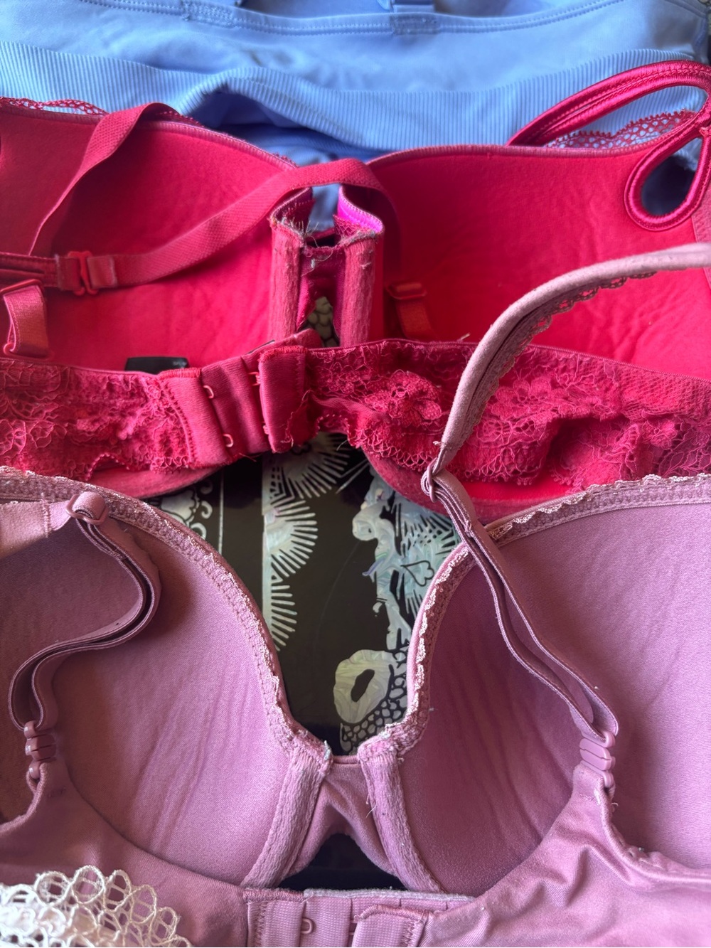 Victoria Secret bra bundle - Picture 3 of 4